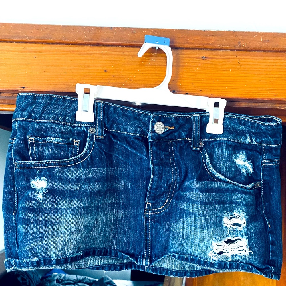 Size 10 AE Mini Denim Skirt